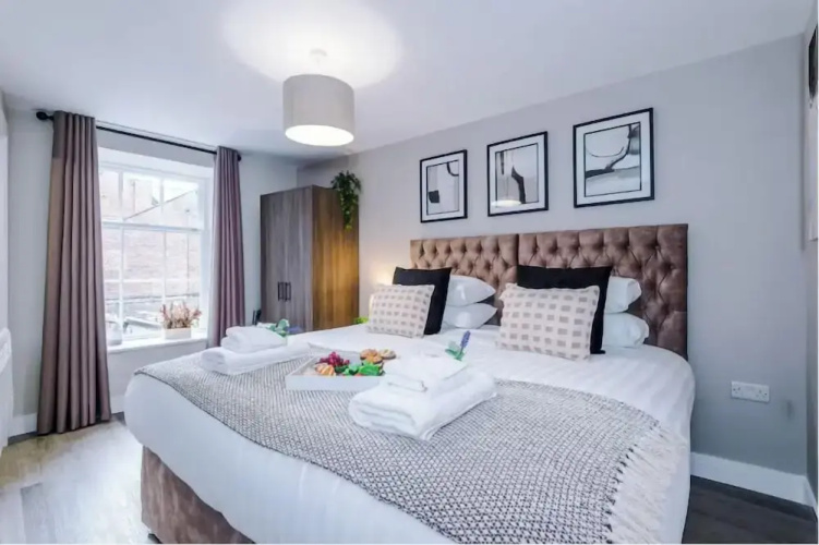 Flat 2 30 Northgate