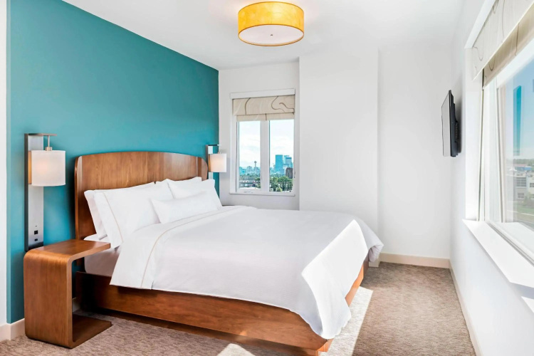 Element by Westin Calgary Airport