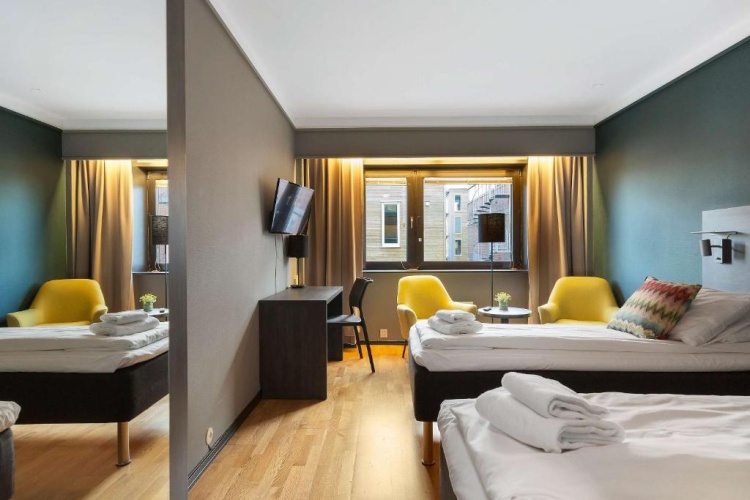 Standard Twin room