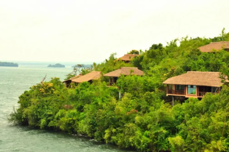 River Tern Lodge