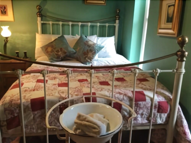 Arkell House Bed and Breakfast