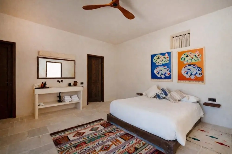 Luxury Quadruple room with courtyard view