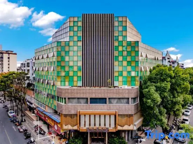 Anqing Mingjia Hotel
