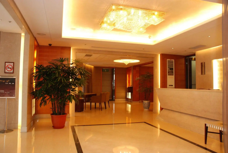 Forward Hotel