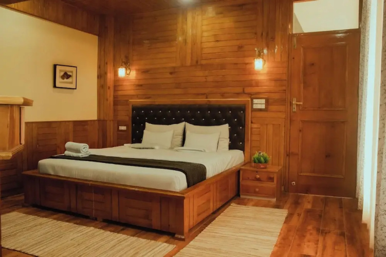 Khaapus Home Naggar