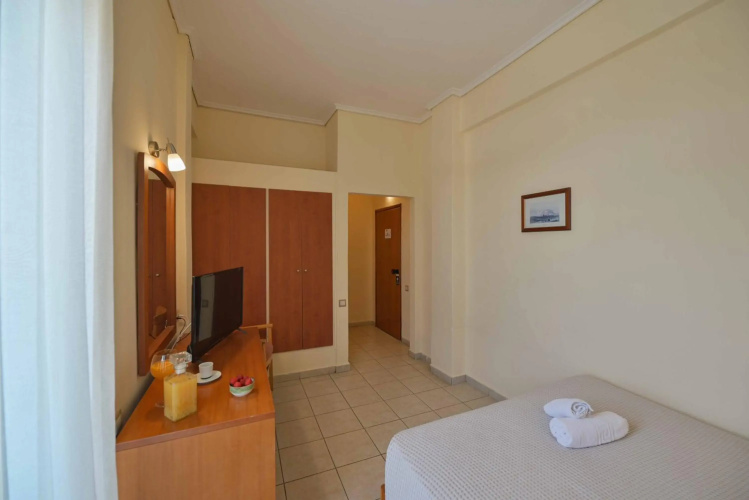 Neda Hotel