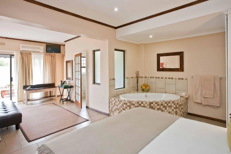 Boulders Lodge & Spa
