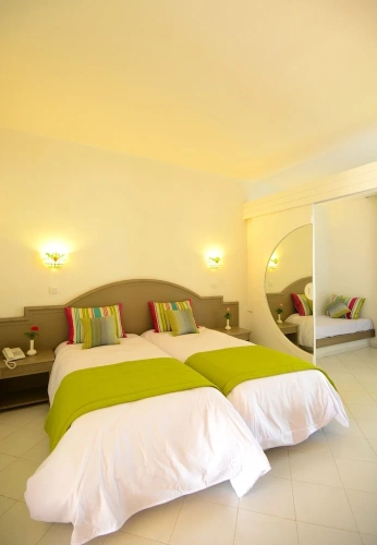 Standard Triple room with balcony