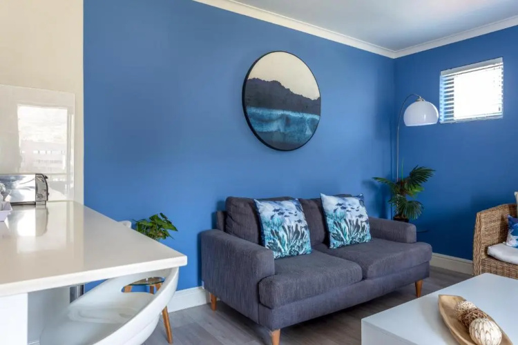 The Paragon KAHLÚA Modern Open Plan Centrally Located