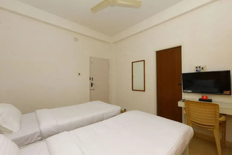 OYO 9261 SPL Serviced Apartments Sholinganallur