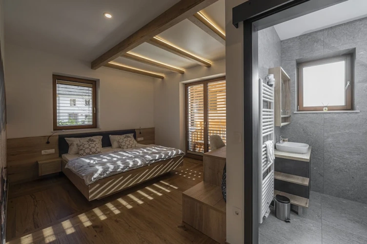 Comfort Double Basement room with balcony