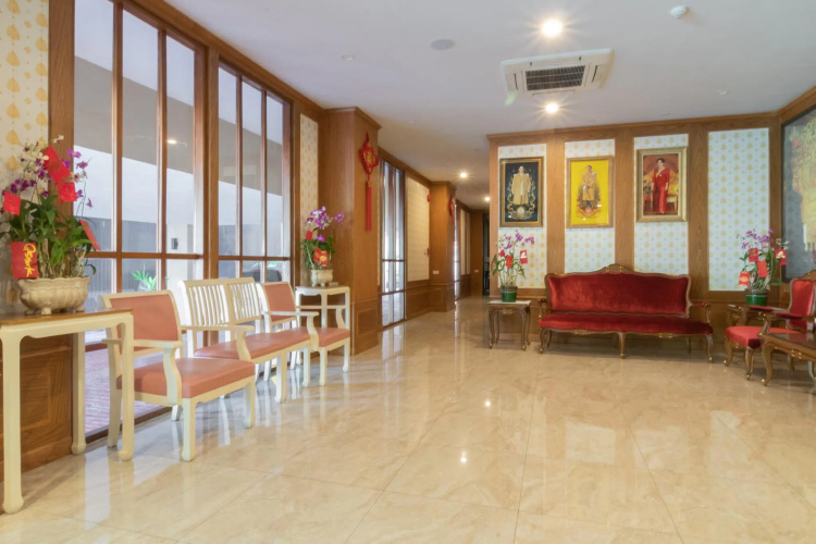 J&Y Hotel