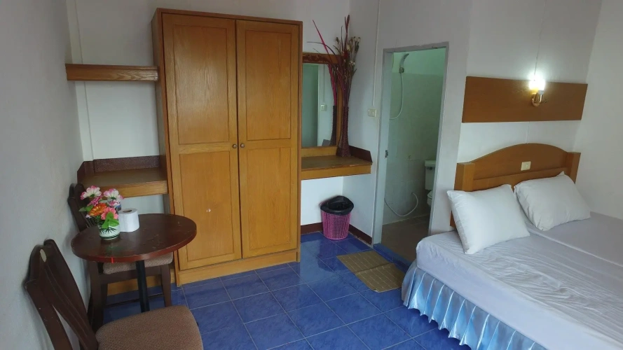 Standard Twin room with mountain view