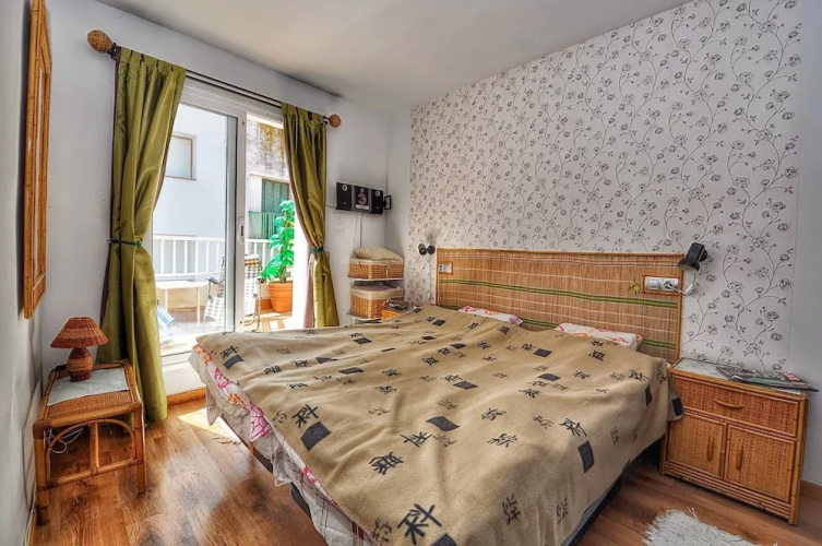 Apartment Orange