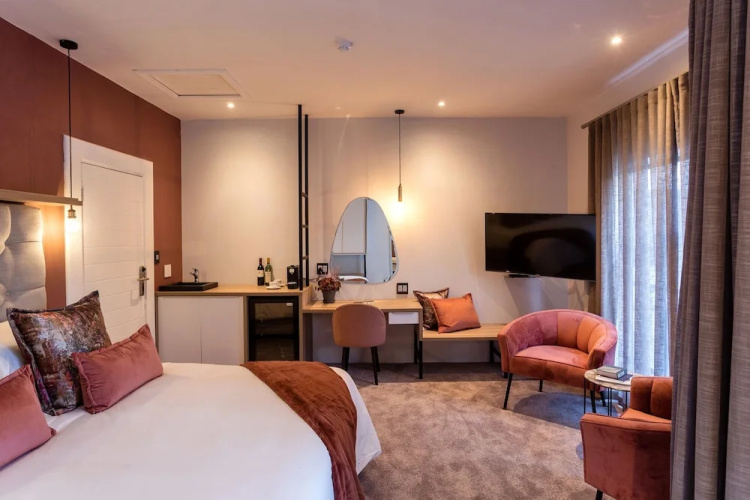 Nova Boutique Hotel