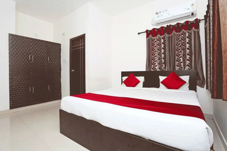 OYO 9004 S V Residency