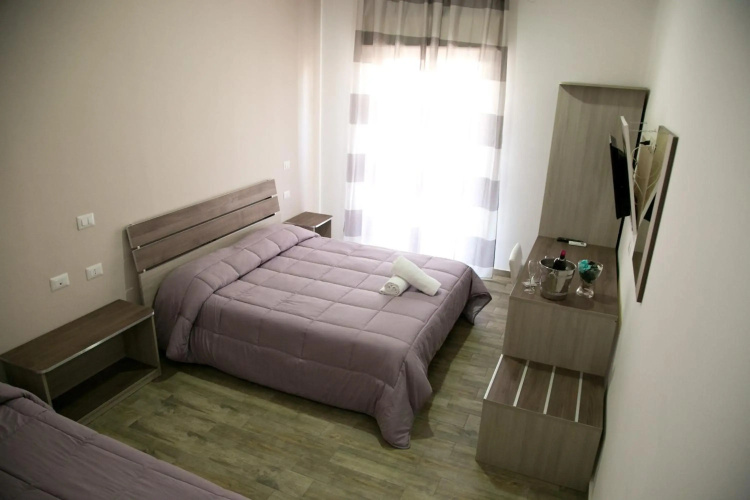 ChrisMare Hotel