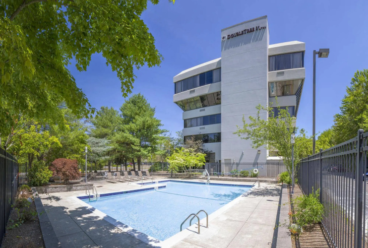 DoubleTree by Hilton Hotel Boston - Rockland photo 21