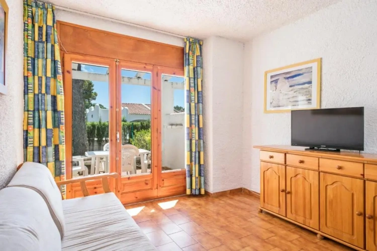 2 Bedrooms Cottage