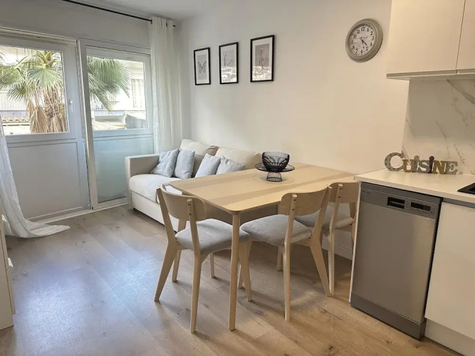 Beach Apartment 4