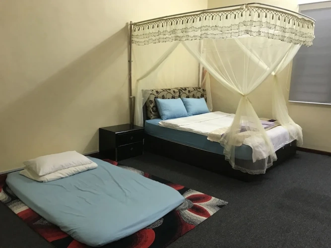 Standard Double Family Basement room