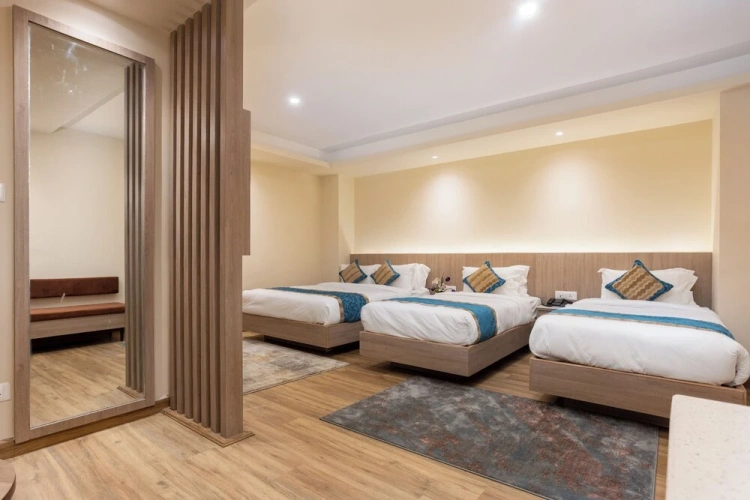 Deluxe Suite