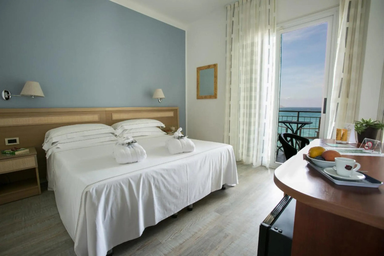 Arc en Ciel Hotel