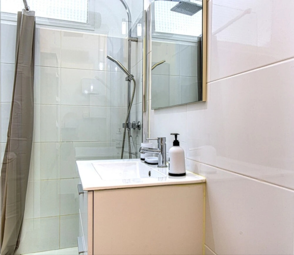 Chic Minimalist Studio - 2 Mins Walk From Palais!
