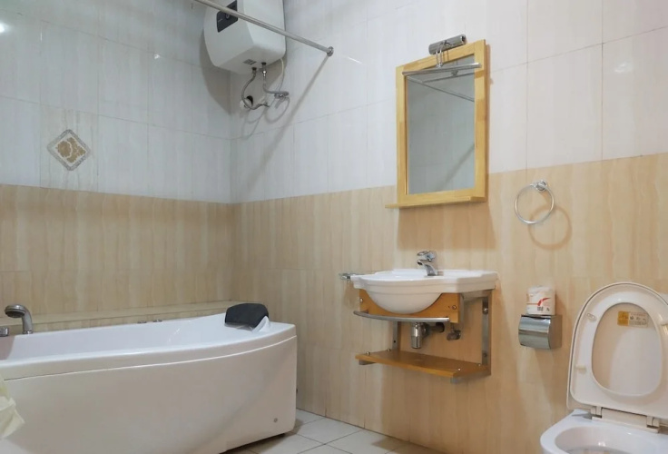 Joy House Hotel and Suites