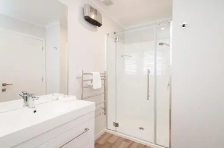Luxury Rata Apartment - B