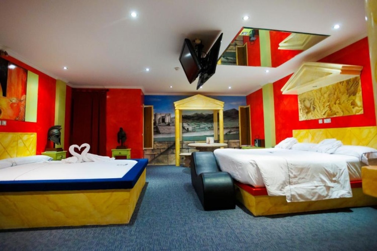 Deluxe Double Suite