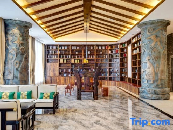 Shenjun Fengqing Hot Spring Hotel