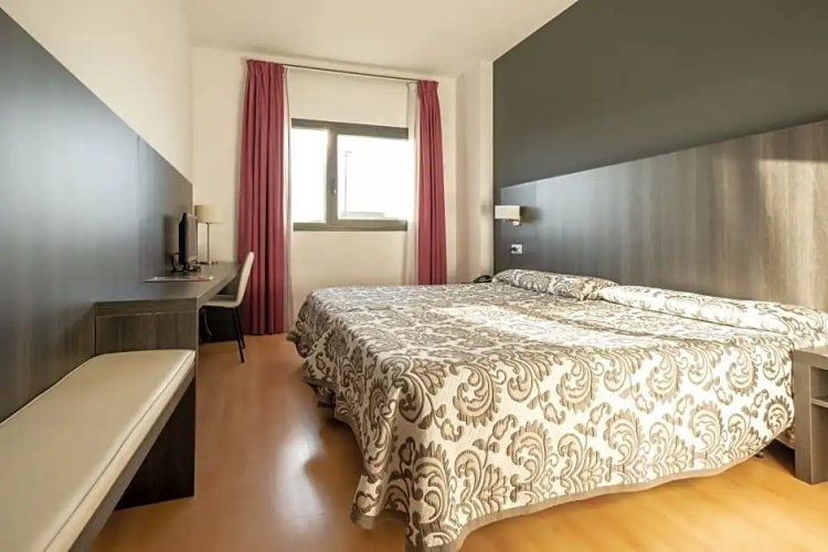 Hotel Abades Via Norte