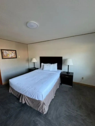 Maple Ridge Motel