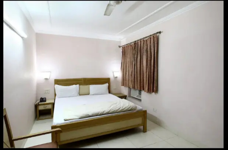 Hotel Shubham Holidays