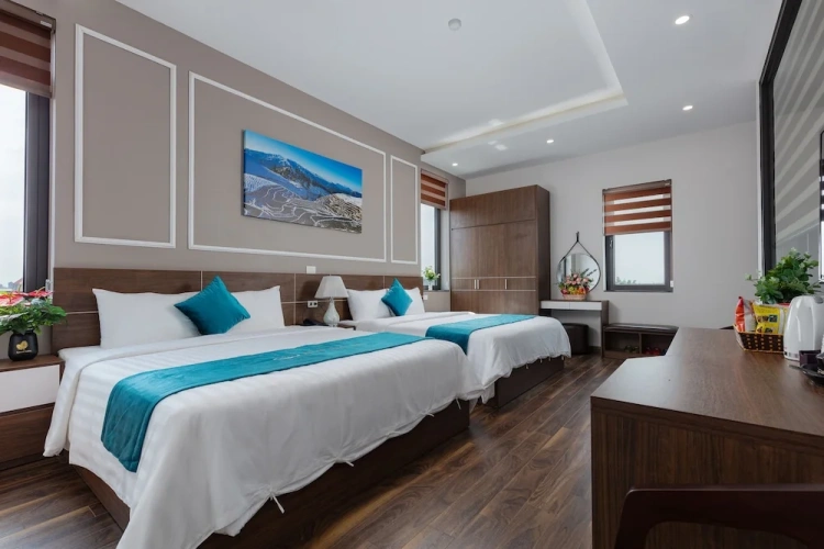Standard Quadruple Family room