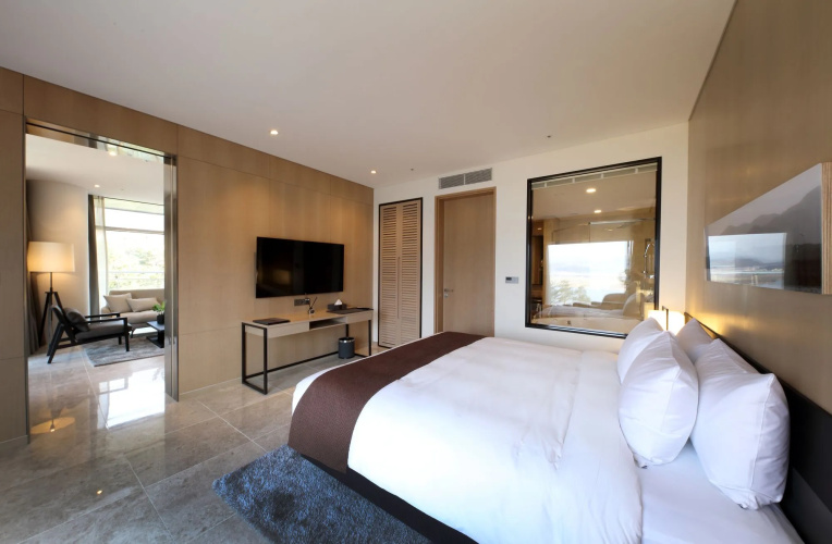 Midas Hotel & Resort