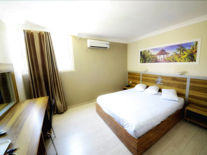 Be Center Hotel