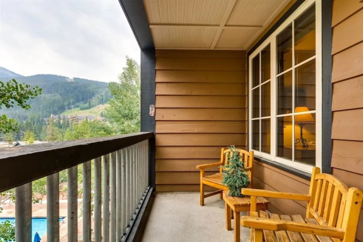 8500 Dakota Lodge