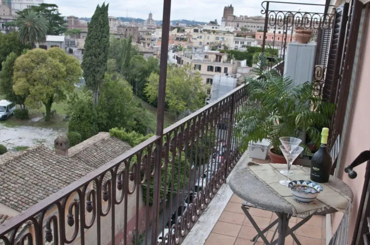 Guest Apartment Rome Colosseum