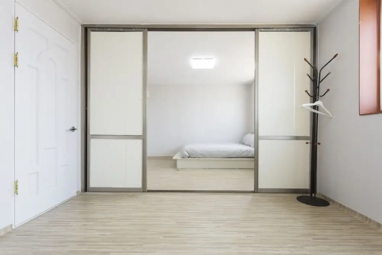 2 Bedrooms Standard Family room
