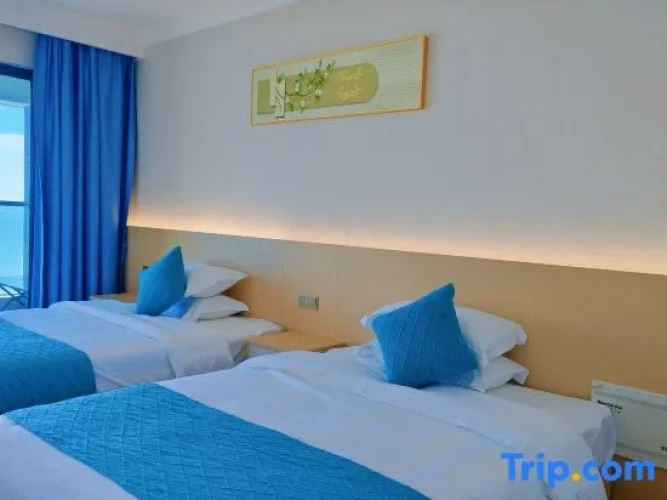 Standard Twin room with sea view