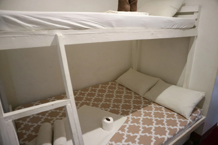 Alexzus Backpacker Travel Lodge