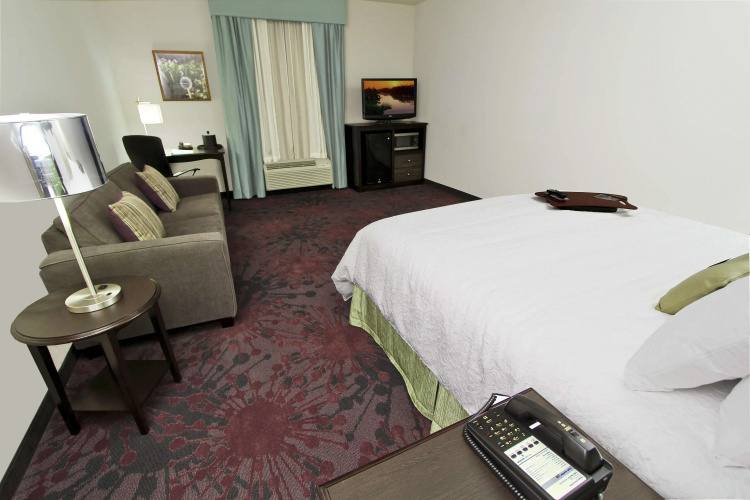 Hampton Inn & Suites Winnie