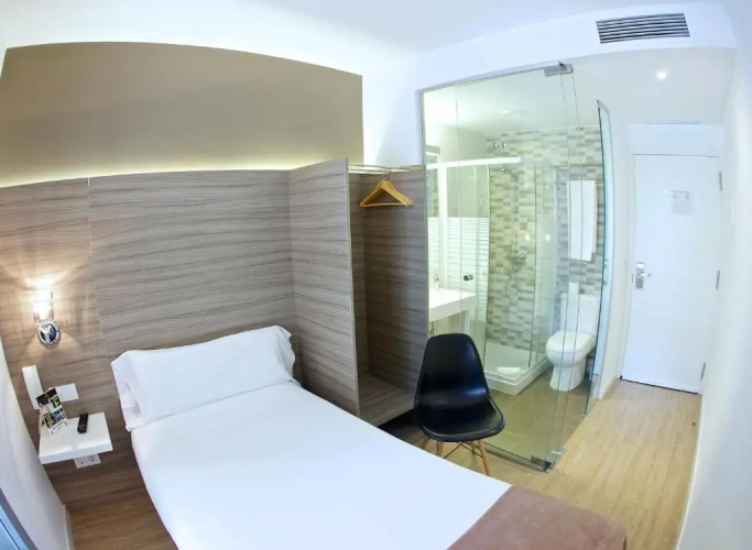 Deluxe Single room