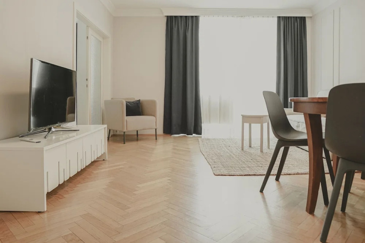 HeyMi Apartments Post
