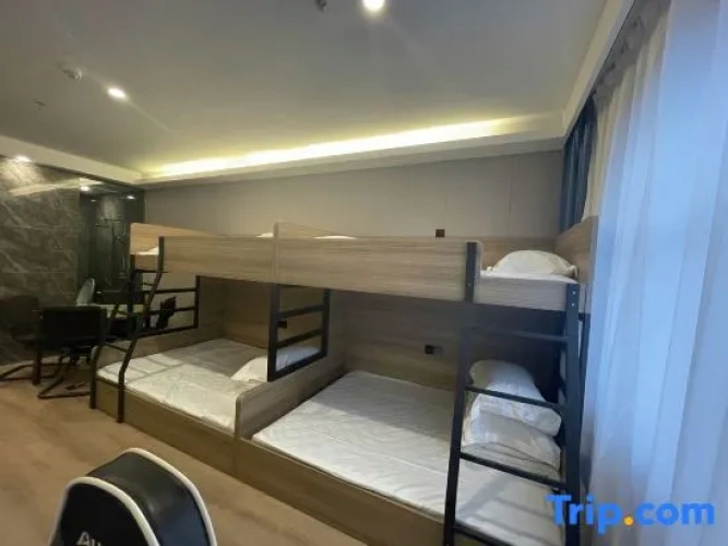 Standard Quintuple room