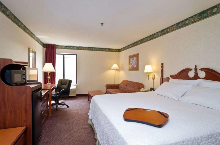 Spark by Hilton Newcomerstown