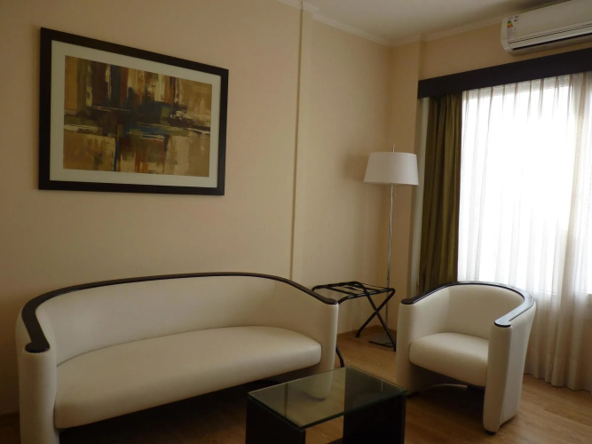 Hotel Osam