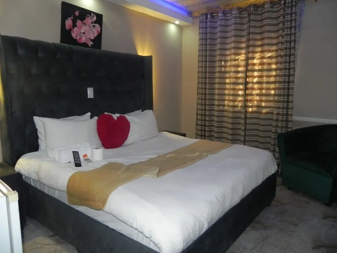 Standard Chalet